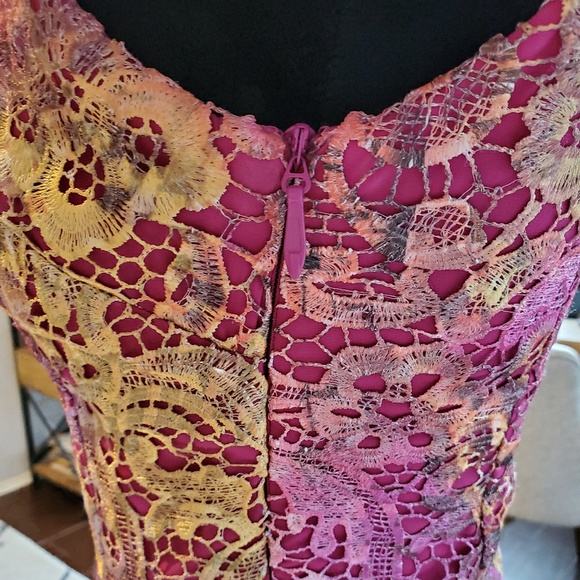 Dress - Picture 6 of 7